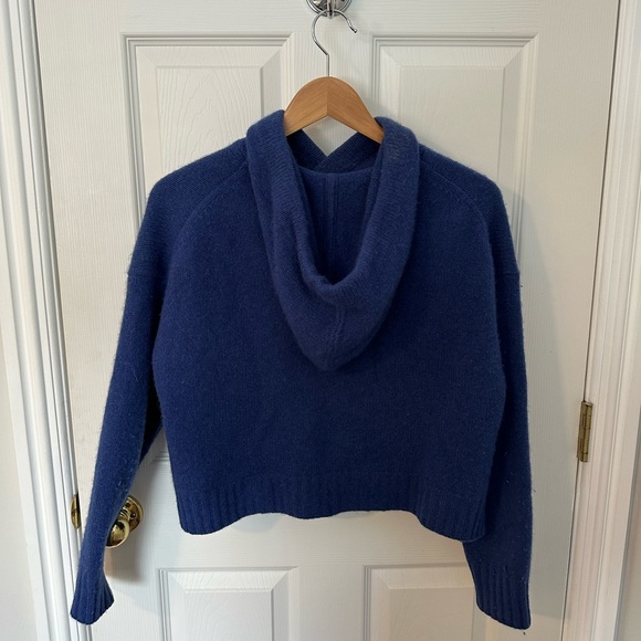 ARITZIA Luxe Cashmere Hoodie in Royal Blue - Picture 3 of 3